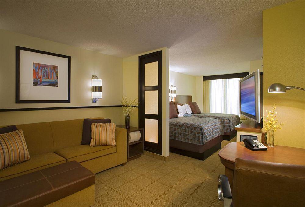 Hyatt Place Chicago - Lombard/Oak Brook Номер фото